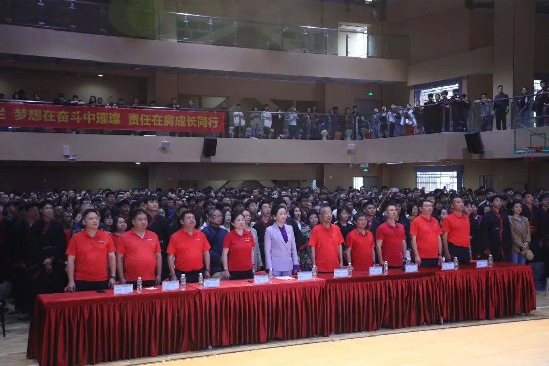 踐行青春誓言 立志揚(yáng)帆遠(yuǎn)航 | 海口山高高級(jí)實(shí)驗(yàn)中學(xué)十八歲成人禮暨百日誓師大會(huì)成功舉辦-圖片2