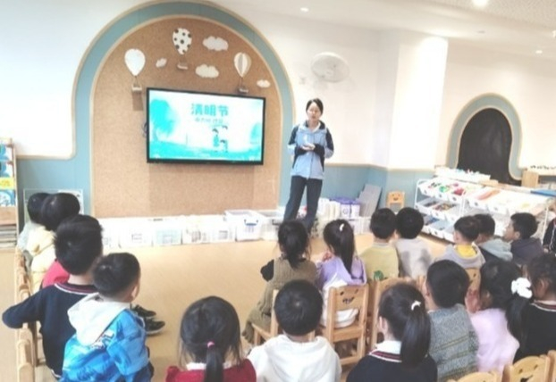 花開憶清明，傳承潤(rùn)童心——?？谑猩礁哂變簣@2025年清明節(jié)主題活動(dòng)-圖片7