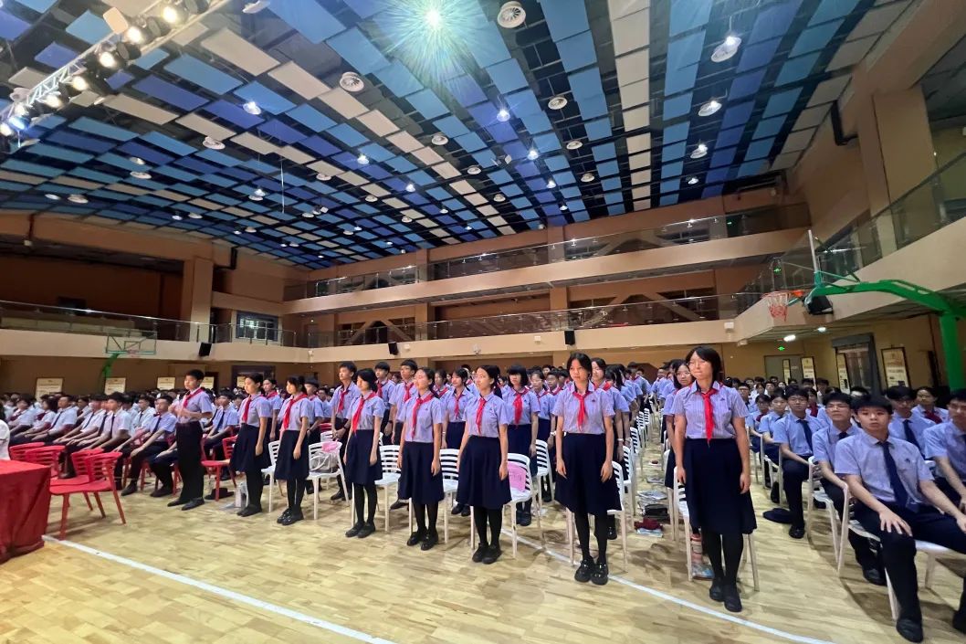 五四精神啟新篇，青春逐夢向未來——?？谏礁咧袑W(xué)2025年離隊入團儀式順利舉行-圖片11