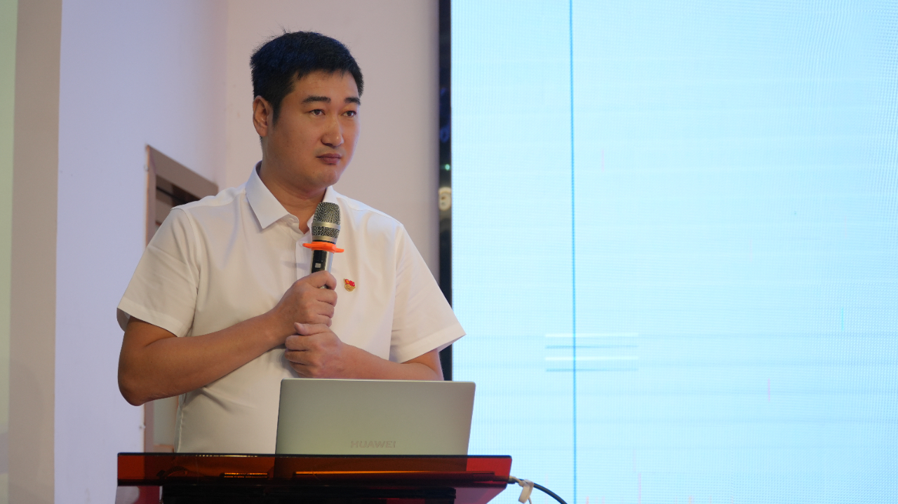 “重塑標(biāo)桿：小學(xué)教育的山高范式”——海口山高學(xué)校2025年秋季學(xué)期全體教師大會(huì)-圖片7