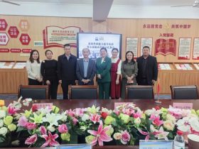 深耕教研累經(jīng)驗(yàn)，碩果盈枝終有時——?？谑旋埲A區(qū)山高實(shí)驗(yàn)學(xué)校開展教師科研能力提升培訓(xùn)暨小課題成果展示匯報會